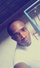 Soulo a man of 34 years old living at Nairobi looking for some men and some women