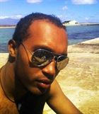 Davitson1 a man of 34 years old living at Praia looking for a woman