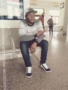 Smith79 a man of 34 years old living in Italie looking for a woman