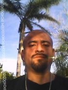 Fernando26 a man of 37 years old living in États-Unis looking for some men and some women