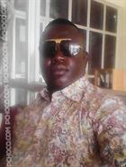 Elvira4 a man of 45 years old living in République du Congo looking for some men and some women