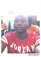 Gnajuleslamahlo a man of 33 years old living at Conakry looking for some men and some women