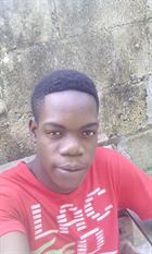Rajay2 a man of 27 years old living at Montego Bay looking for a young woman