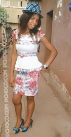 Cindy19 a woman of 28 years old living in Nigeria looking for some men and some women