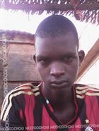 Franz2 a man of 26 years old living at Yaoundé looking for a young woman