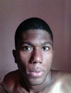 Deuel a man of 38 years old living at Trinité-et-Tobago looking for some men and some women