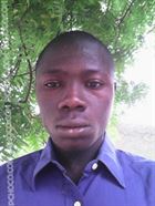 KountaZoumana un homme de 34 ans vivant au Mali recherche des hommes et des femmes