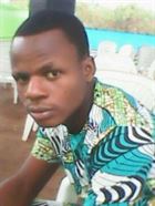 Wilf3 un homme de 30 ans vivant au Bénin recherche des hommes et des femmes