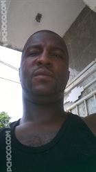 Mrdoitnice a man of 37 years old living at Nassau looking for a woman