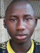 Djakaridja2 un homme de 31 ans vivant en Côte d'Ivoire recherche des hommes et des femmes