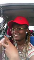 Latifa8 a woman of 31 years old living at Libreville looking for some men and some women