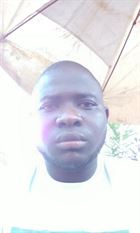 Aurel21 a man of 39 years old living in Bénin looking for some men and some women