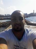 Mido5 un homme de 37 ans vivant en Égypte recherche une femme