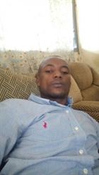 MemelPhillipe a man of 36 years old living in Côte d'Ivoire looking for a woman
