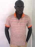 Umohammad un homme de 36 ans vivant au Nigeria recherche des hommes et des femmes