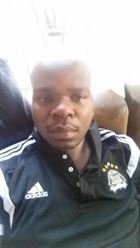 Andrew239 a man of 37 years old living at Cape Town looking for some men and some women