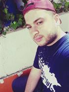 Aloui a man of 30 years old living at Tunis looking for some men and some women