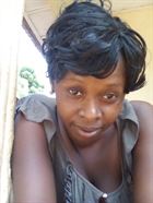 Mariam42 a woman of 34 years old living in Sierra Leone looking for some men and some women