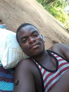 Leon40 a man of 35 years old living at Lomé looking for a young woman