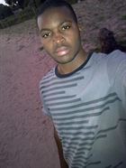 Onesio a man of 31 years old living at Maputo looking for some men and some women