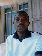 Alipoe a man of 45 years old living at Lomé looking for a young woman