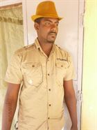 Albadour a man of 32 years old living in Tchad looking for some men and some women