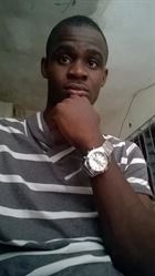 Josias13 a man of 29 years old living in Côte d'Ivoire looking for some men and some women