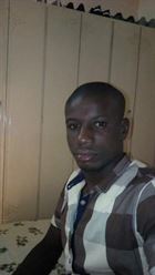 KassManto un homme de 39 ans vivant en Côte d'Ivoire recherche des hommes et des femmes