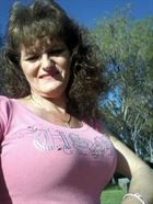 Candi2 a woman blanche of 54 years old looking for some men and some women