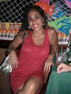 Diana35 a woman of 44 years old living in États-Unis looking for some men and some women