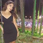 Azalea a woman of 33 years old living at Hong Kong looking for some men and some women
