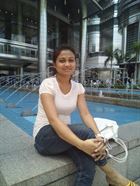 Nancyabdel a woman of 32 years old living in Ouganda looking for some men and some women