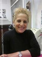 Bnelli a woman of 47 years old living at Bogotá looking for some men and some women