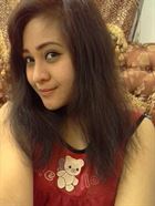 Ruby6 a woman of 35 years old living in Émirats arabes unis looking for some men and some women
