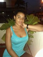 Kujopere a woman of 33 years old living at Trinité-et-Tobago looking for some men and some women