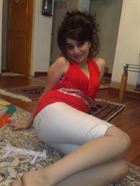 Javeria3 a woman of 34 years old living at Singapore looking for some men and some women