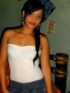 Hayerefd a woman of 33 years old living at Luanda looking for some men and some women