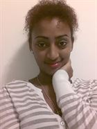 GinaJohnson2 a woman of 35 years old living in Sénégal looking for some men and some women