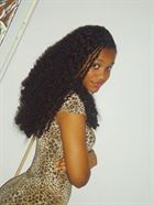 Angelina21 a woman of 31 years old living in Angleterre looking for some men and some women