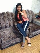 Tessy23 a woman of 32 years old living at Omdourman looking for some men and some women