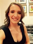 Aliamanyara a woman of 38 years old living in États-Unis looking for some men and some women