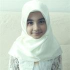 Akifa a woman of 31 years old living in Émirats arabes unis looking for some men and some women
