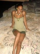 Grace173 a woman of 34 years old living in France looking for some men and some women