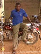 Adjinon a man of 39 years old living in Bénin looking for a woman