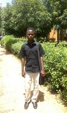 OusmaneMamadou a man of 33 years old living at Niamey looking for a young woman