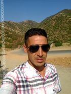 Farid6 a man of 42 years old living at Alger looking for a woman