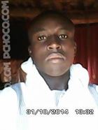 Alhousseyni a man of 34 years old living at Bamako looking for some men and some women