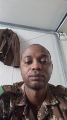 Fadouna a man of 38 years old living at Conakry looking for some men and some women