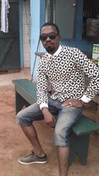 Felixsapangoye a man of 42 years old living at Libreville looking for a woman