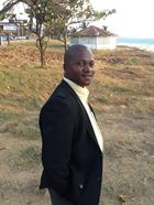 Morie a man of 45 years old living at Freetown looking for a woman